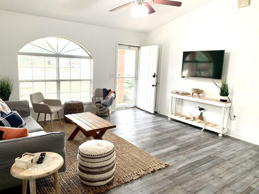 New! Close To Beach, Cozy, New Beds & Family Friendly Navarre Εξωτερικό φωτογραφία